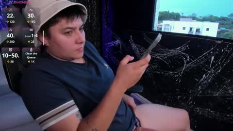 ian online show from 09/27/25, 09:53