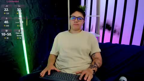 ian online show from 10/16/25, 12:44