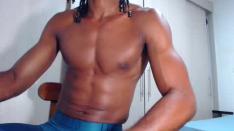 Snapshot of ianrashatxxx chatting on 10/23/25, 01:49 Ian Rashad online show from 10/23/25, 01:49