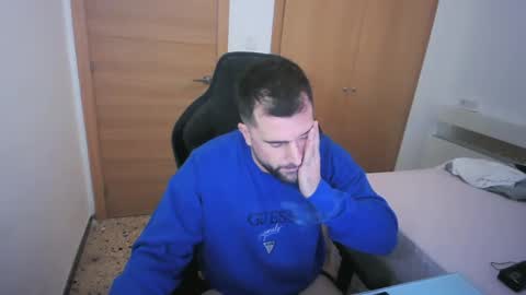 Snapshot of iberian_macho chatting on 11/16/25, 12:11 iberian_macho online show from 11/16/25, 12:11