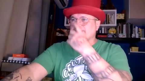 Experiment online show from 09/18/25, 02:57