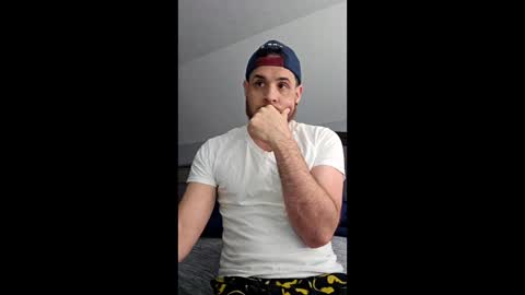 Snapshot of icarra413 chatting on 04/08/26, 02:50 icarra413 online show from 04/08/26, 02:50