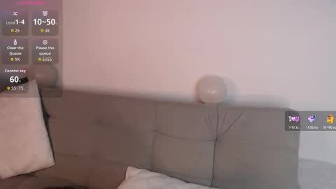 Snapshot of ice_y_abigail chatting on 09/23/25, 11:57 ice_y_abigail online show from 09/23/25, 11:57