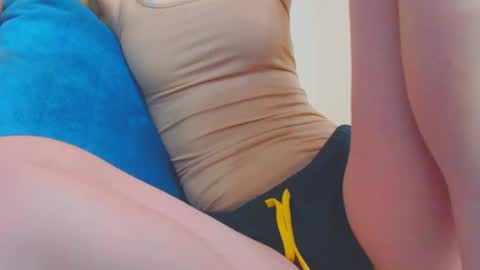 Snapshot of icebaby16 chatting on 12/11/24, 11:19 Ice online show from 12/11/24, 11:19