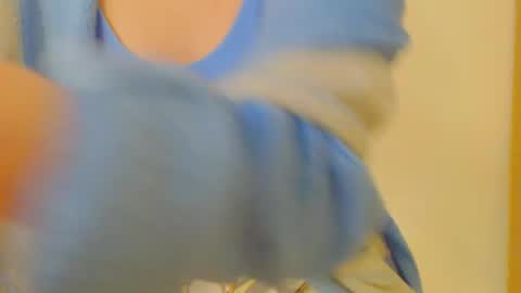 Snapshot of icebaby16 chatting on 12/17/24, 09:38 Ice online show from 12/17/24, 09:38