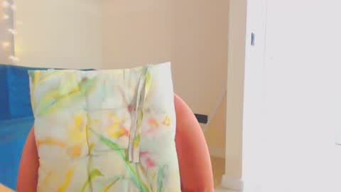 Snapshot of icebaby16 chatting on 12/22/24, 01:55 Ice online show from 12/22/24, 01:55