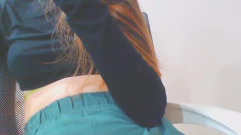 Snapshot of icebaby16 chatting on 01/29/25, 10:16 Ice online show from 01/29/25, 10:16