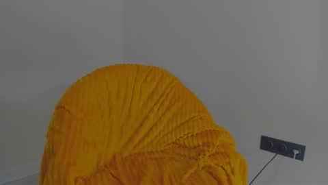 Snapshot of icebaby16 chatting on 11/30/25, 09:57 Ice online show from 11/30/25, 09:57