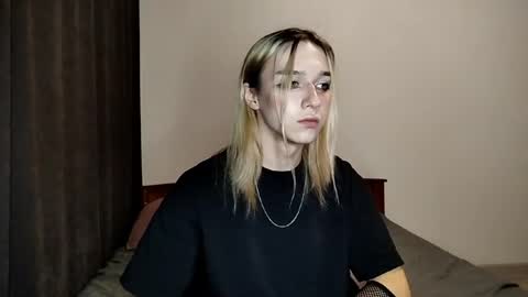 Snapshot of icebenz chatting on 11/26/25, 02:29 Jade online show from 11/26/25, 02:29