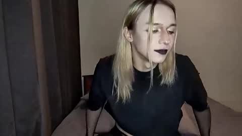 Snapshot of icebenz chatting on 12/05/25, 03:52 Jade online show from 12/05/25, 03:52