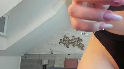 Snapshot of icebluebabe chatting on 05/12/26, 06:38 Ice Blue online show from 05/12/26, 06:38