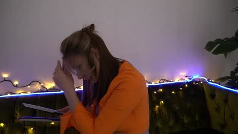 Danielle online show from 12/09/24, 06:46