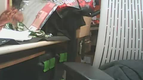 Snapshot of iceman00074 chatting on 12/17/25, 08:42 iceman00074 online show from 12/17/25, 08:42