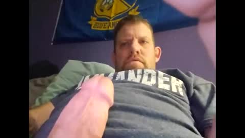 iceman198242 online show from 01/01/25, 06:06