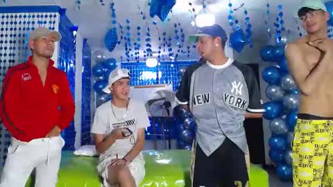 THOMAS AND DAMIAND online show from 01/11/25, 08:54