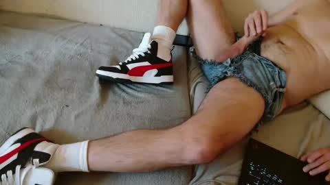 SnowTiger online show from 01/06/25, 02:03