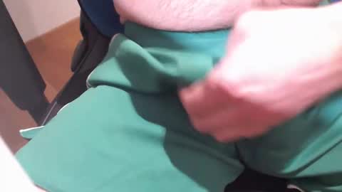 icky_thumps online show from 11/06/25, 08:21