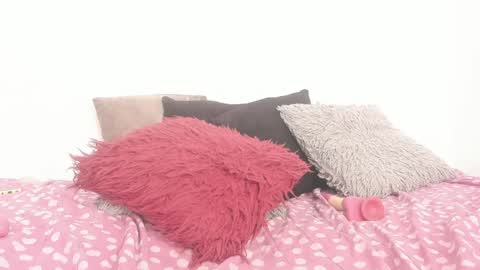 IckyXo online show from 12/08/24, 02:19
