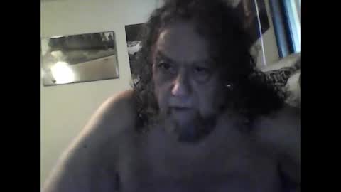 icu2try2xs2 online show from 02/16/25, 10:43