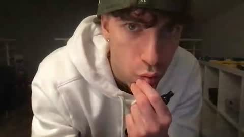 Snapshot of icyninesix chatting on 12/18/24, 11:08 icyninesix online show from 12/18/24, 11:08