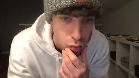 Snapshot of icyninesix chatting on 12/20/24, 07:39 icyninesix online show from 12/20/24, 07:39