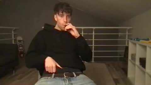 Snapshot of icyninesix chatting on 12/21/24, 05:29 icyninesix online show from 12/21/24, 05:29