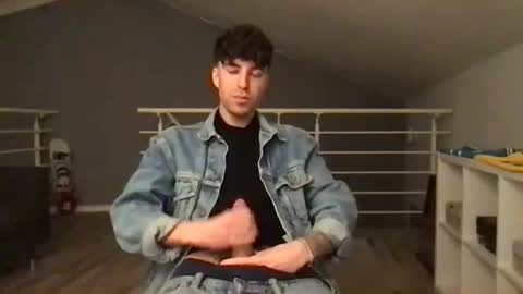 Snapshot of icyninesix chatting on 01/08/25, 10:06 icyninesix online show from 01/08/25, 10:06