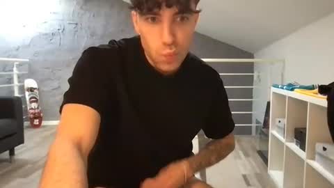 Snapshot of icyninesix chatting on 01/17/25, 08:24 icyninesix online show from 01/17/25, 08:24