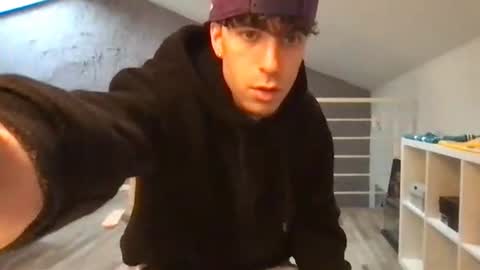 Snapshot of icyninesix chatting on 01/26/25, 03:58 icyninesix online show from 01/26/25, 03:58