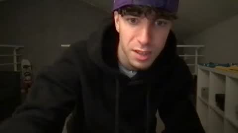 Snapshot of icyninesix chatting on 01/26/25, 10:02 icyninesix online show from 01/26/25, 10:02