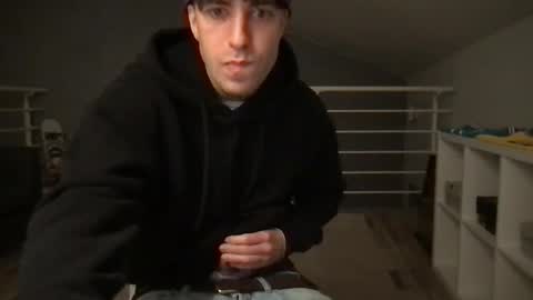 Snapshot of icyninesix chatting on 01/28/25, 11:07 icyninesix online show from 01/28/25, 11:07