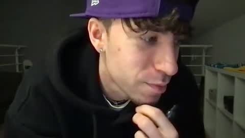 Snapshot of icyninesix chatting on 01/31/25, 09:48 icyninesix online show from 01/31/25, 09:48