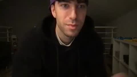 Snapshot of icyninesix chatting on 02/03/25, 10:32 icyninesix online show from 02/03/25, 10:32