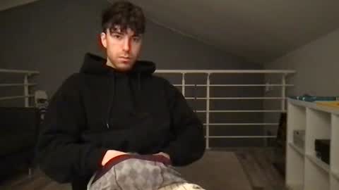 Snapshot of icyninesix chatting on 02/09/25, 03:32 icyninesix online show from 02/09/25, 03:32