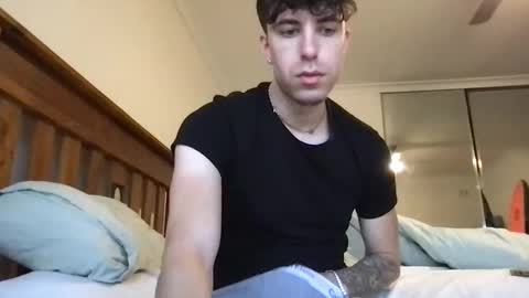 Snapshot of icyninesix chatting on 02/24/25, 03:33 icyninesix online show from 02/24/25, 03:33