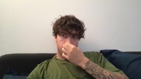 icyninesix online show from 12/18/25, 09:26