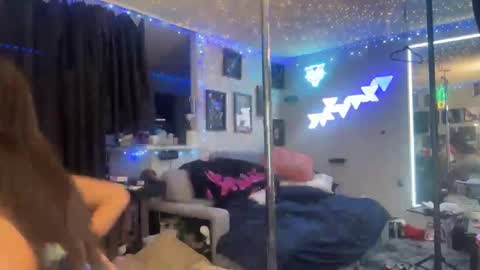 Snapshot of icyspice chatting on 09/30/25, 07:30 icyspice online show from 09/30/25, 07:30