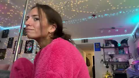 icyspice online show from 12/14/25, 07:58