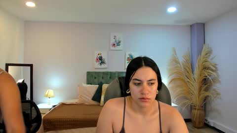 Icy online show from 11/21/25, 10:03