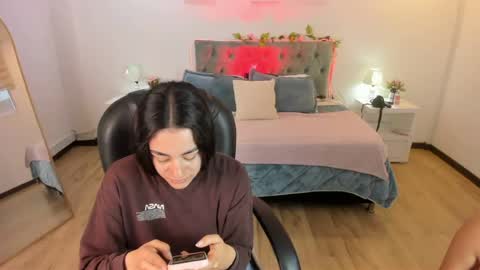 Icy online show from 06/13/26, 12:03