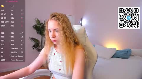 Snapshot of ida_lewiss chatting on 03/05/26, 01:23 Ida online show from 03/05/26, 01:23