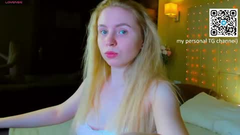 Snapshot of ida_lewiss chatting on 04/21/26, 12:56 Ida online show from 04/21/26, 12:56
