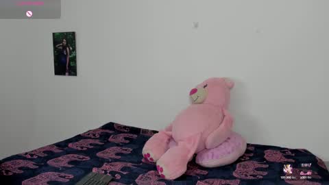 Idara Zanin online show from 12/24/24, 11:28