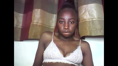 Snapshot of ideal_01 chatting on 06/08/26, 02:17 ideal_01 online show from 06/08/26, 02:17