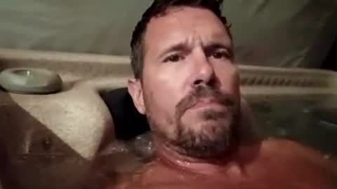 Snapshot of idiocracy517035 chatting on 10/27/25, 03:32 idiocracy517035 online show from 10/27/25, 03:32