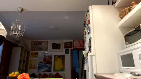 idkwhattowatch online show from 02/20/25, 04:46