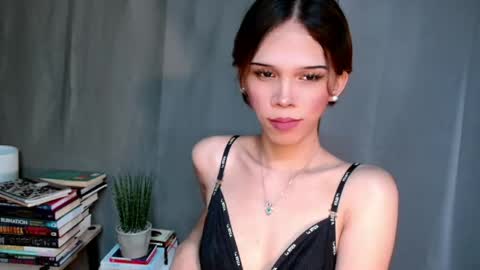 Snapshot of idontgive_afuck chatting on 05/31/26, 06:31 Lana But you can spell it backwards online show from 05/31/26, 06:31