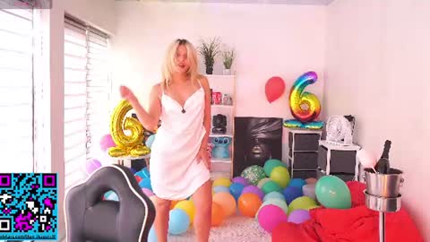 Little Flower online show from 07/25/26, 02:47