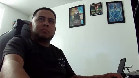 Snapshot of idoyourmom chatting on 10/31/25, 10:55 idoyourmom online show from 10/31/25, 10:55