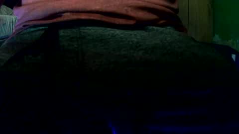 Nicolas online show from 10/22/25, 01:55